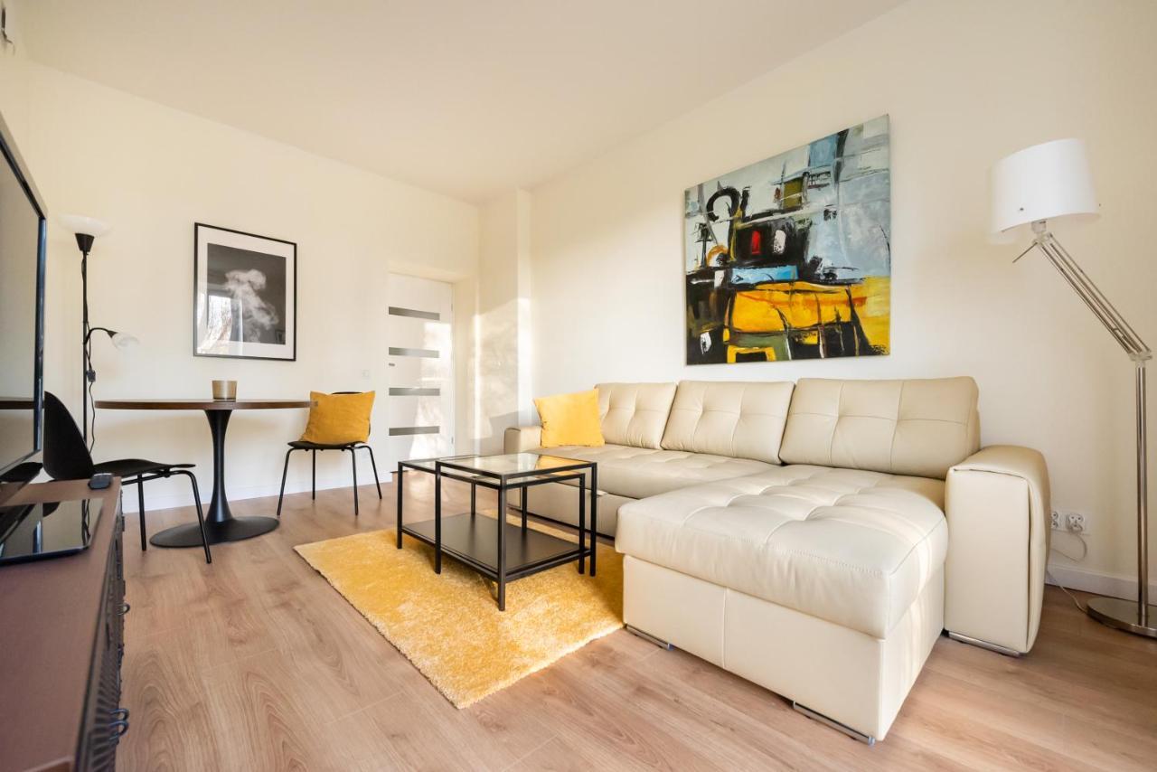 Ochota Sunny Apartment Warsaw Luaran gambar