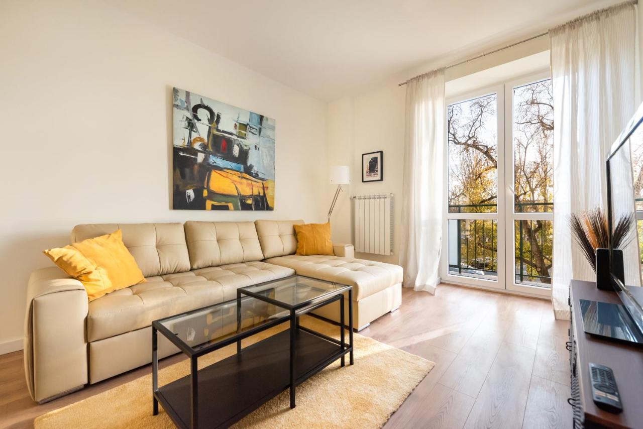 Ochota Sunny Apartment Warsaw Luaran gambar